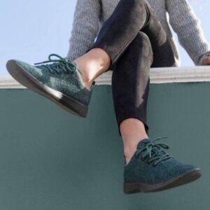 Like New allbirds The Wool Runner Shoes Comfort Women’s 7 Sneaker Green Walking